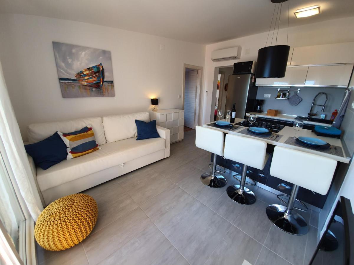 Comfortable Family Iris 20m From In *