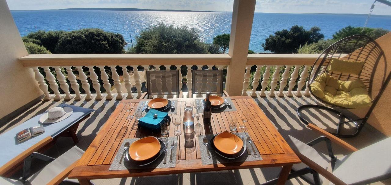 Comfortable Family Iris 20m From In