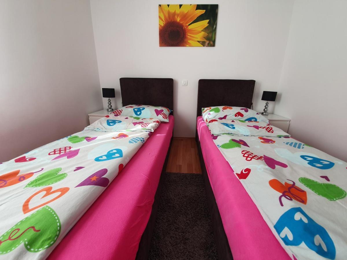 Comfortable Family Iris 20m From In Apartmán Mandre